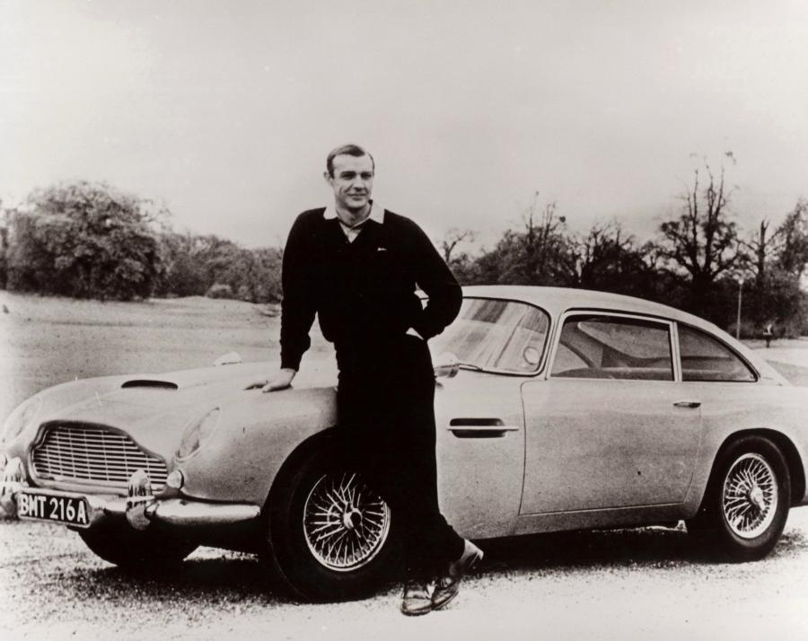  Aston Martin DB5 Bond Car 1965 года  (фото 3 из 36)